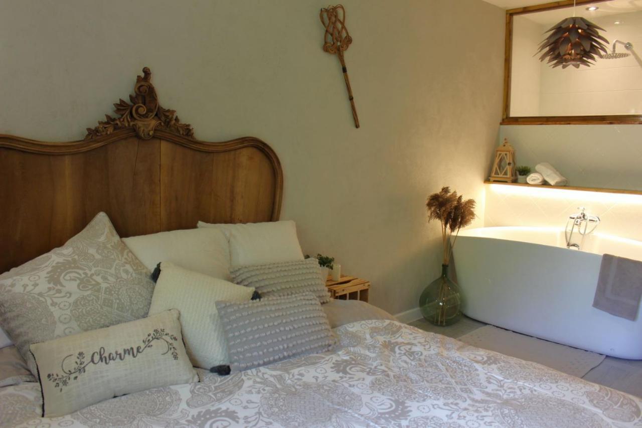 Bed and Breakfast Le Petit Begou Saint-Auban-d'Oze Exterior foto