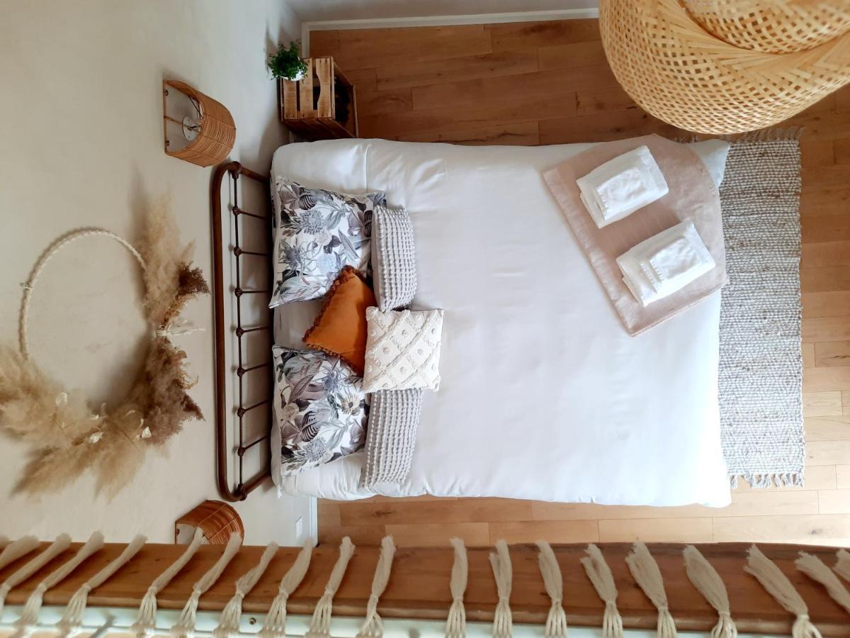 Bed and Breakfast Le Petit Begou Saint-Auban-d'Oze Exterior foto